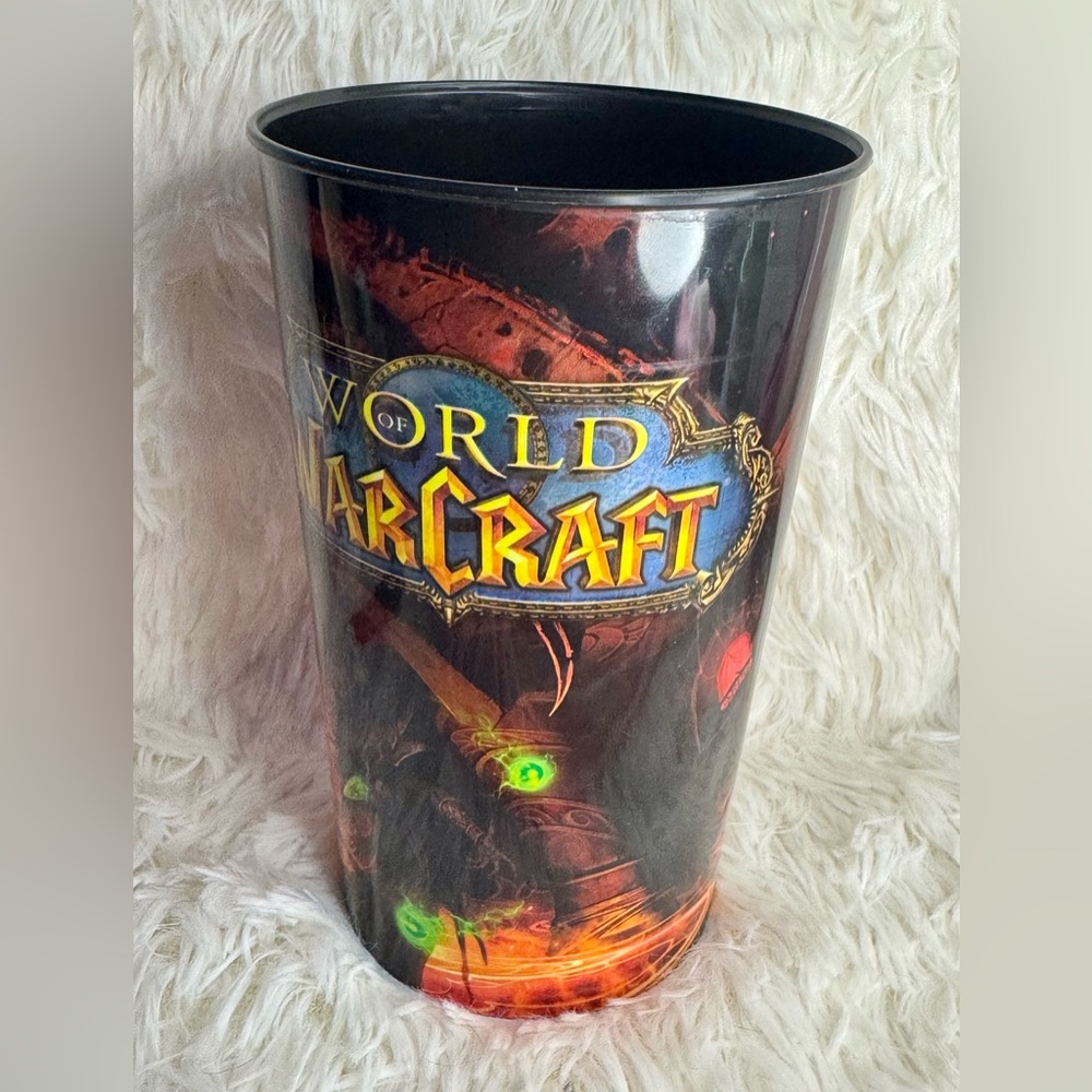 Limited Edition World of Warcraft Plastic 32 ounce Cup AM/PM Collector Editions